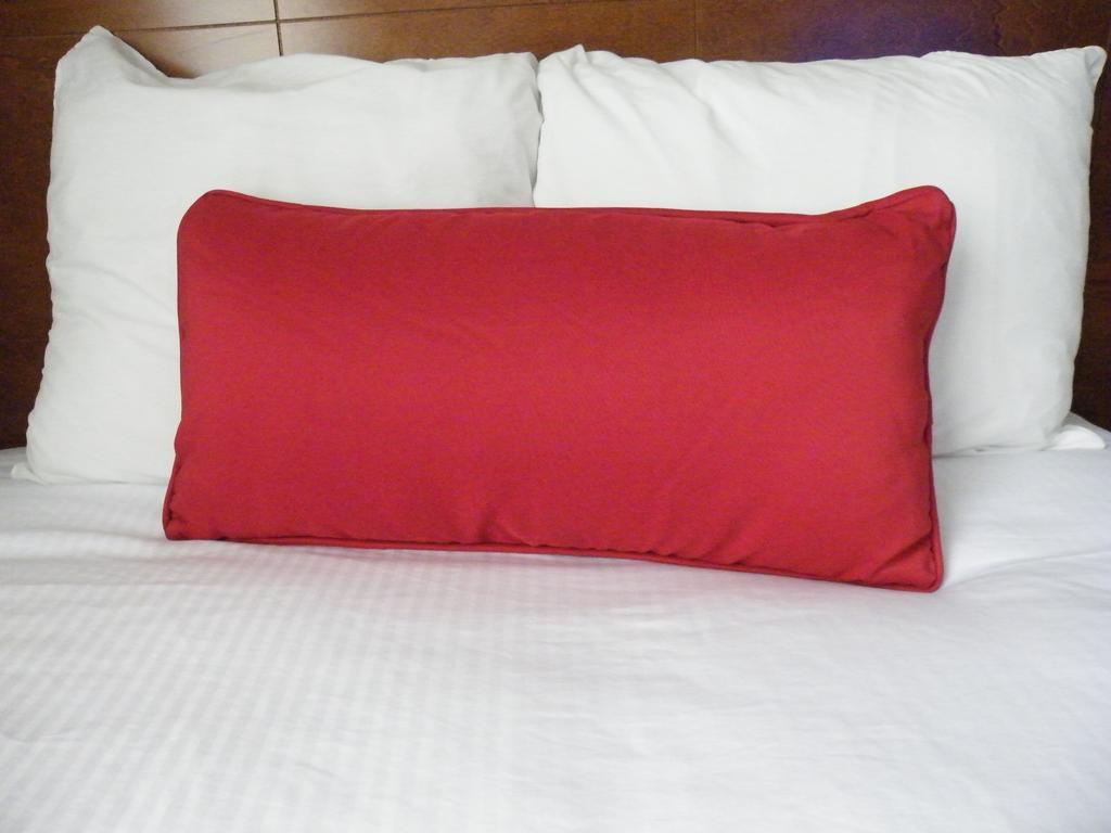 Bakken Airport Xwa Hotel & Studios Уиллистон Экстерьер фото